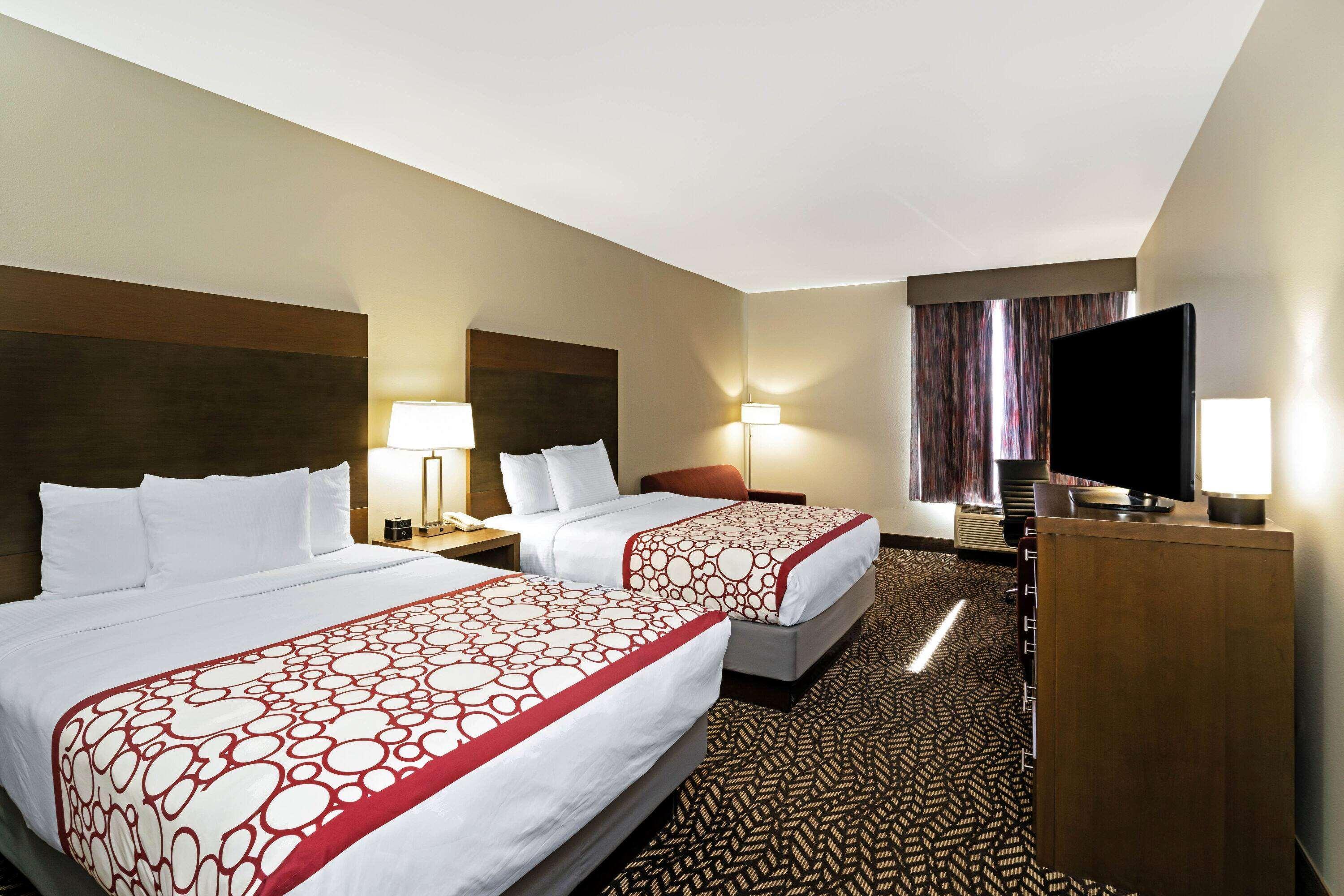 La Quinta By Wyndham Tuscaloosa Mcfarland Hotel Exterior photo